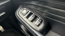 MG Hs 1.5 T-GDI Exclusive 5dr DCT Petrol Hatchback